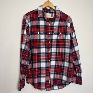 American Eagle‎ Outfitters Red White and Blue Long Sleeve Plaid Button Front